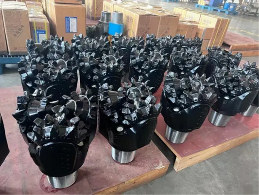 chất lượng  Steel Tooth Tricone Bit/Mill Tooth Tricone Rock Bit for oil，gas, water well drilling nhà máy